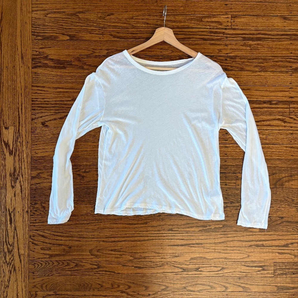 Everlane long sleeve tee